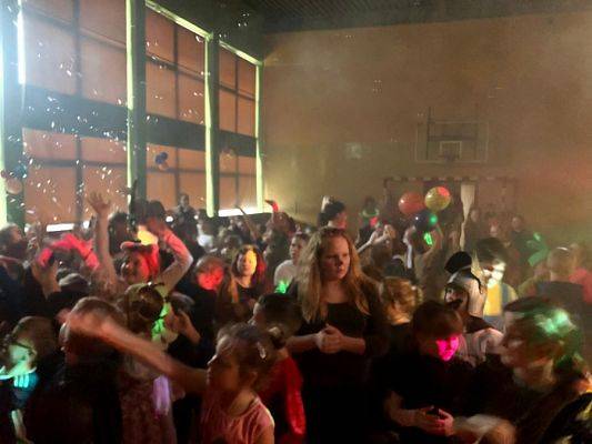  Grafika #6: Bal karnawałowy klasy 0-3