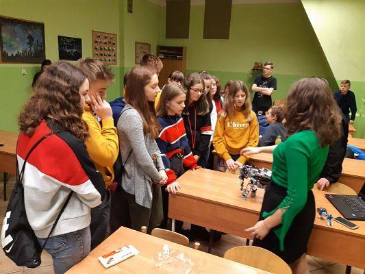 Grafika #7: Nerd Night