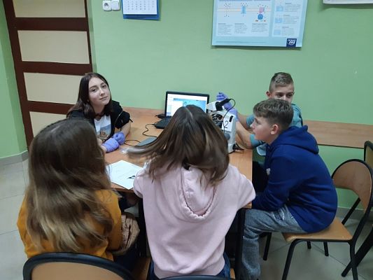 Grafika #12: Nerd Night