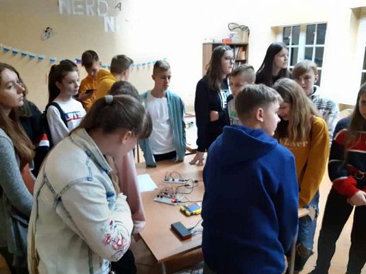 Grafika #14: Nerd Night