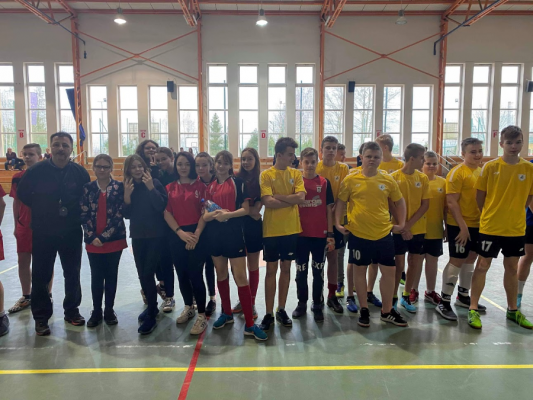  Grafika #2: Halowa piłka nożna szkół wiejskich