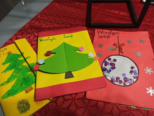  Grafika #6: "Pierwszaki wykonały kartki świąteczne dla seniorów"