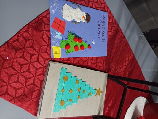  Grafika #9: "Pierwszaki wykonały kartki świąteczne dla seniorów"