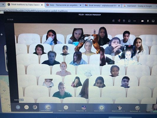  Grafika #3: Innowacja " Using English to communicate with our Mexican friends."