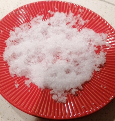  Grafika #1: Mistrz Świątecznej Chemii – sztuczny śnieg