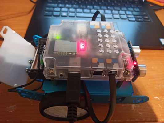  Grafika #0: Robo-matematycy poznają mBota