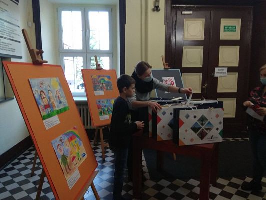 Grafika #1: Wyniki konkursu plastycznego "Bezpieczna rodzina"