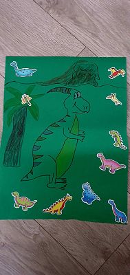  Grafika #4: Dinozaury w oczach pierwszaków