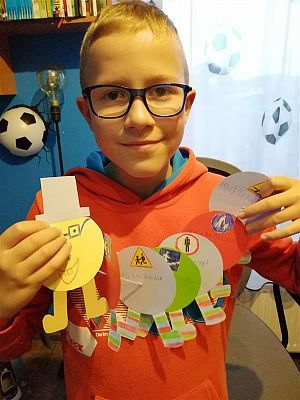  Grafika #7: Stonoga do nauki znaków drogowych - klasy 4