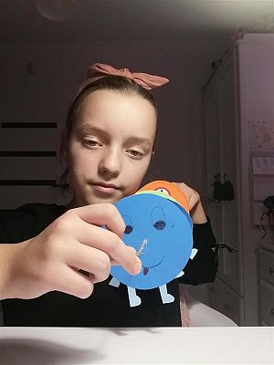  Grafika #18: Stonoga do nauki znaków drogowych - klasy 4