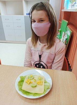  Grafika #18: Wesołe, kolorowe kanapki