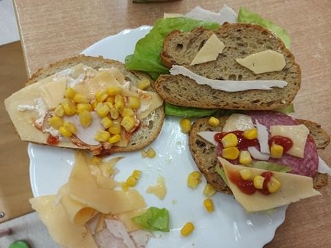  Grafika #41: Wesołe, kolorowe kanapki