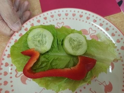  Grafika #35: Wesołe, kolorowe kanapki