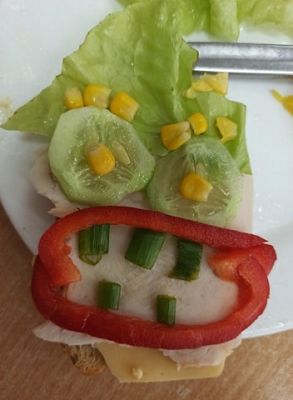  Grafika #40: Wesołe, kolorowe kanapki