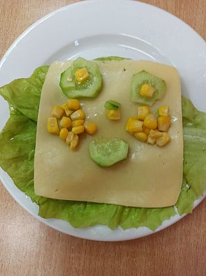  Grafika #16: Wesołe, kolorowe kanapki