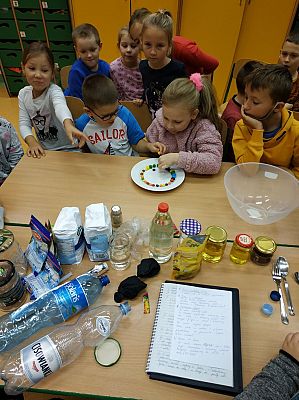  Grafika #19: Pierwszaki badaczami wody