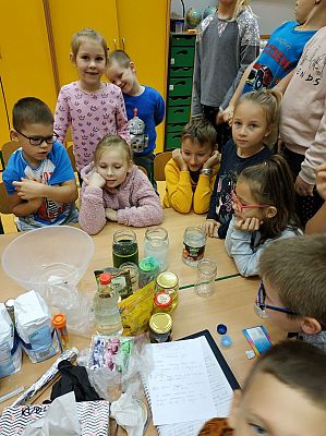  Grafika #0: Pierwszaki badaczami wody