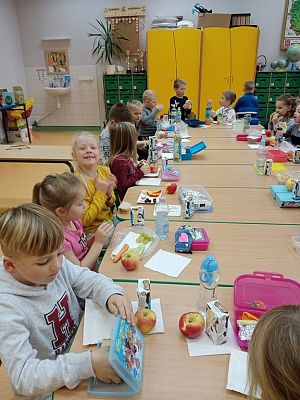  Grafika #9: Śniadanie integracyjne klas I