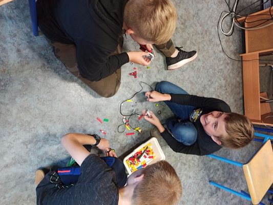  Grafika #34: Kółka z informatyki w ramach projektu Centrum Mistrzostwa Informatycznego