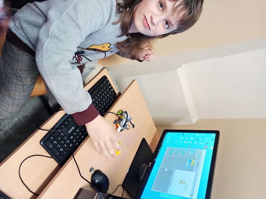  Grafika #37: Kółka z informatyki w ramach projektu Centrum Mistrzostwa Informatycznego