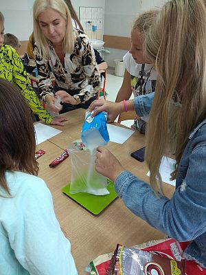  Grafika #7: "Ile cukru jest w słodyczach?"- warsztaty