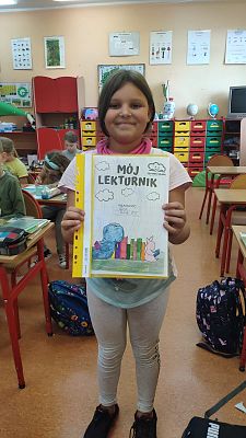  Grafika #9: OGÓLNOPOLSKI DZIEŃ GŁOŚNEGO CZYTANIA