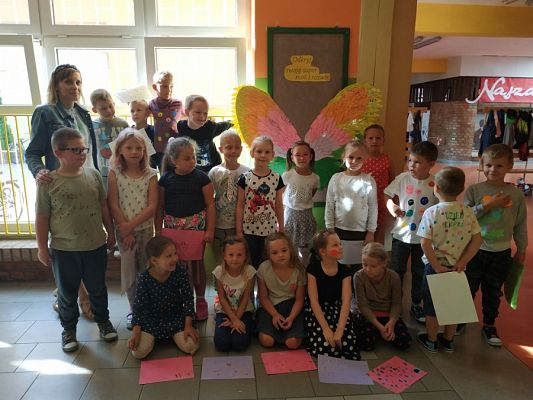  Grafika #29: Międzynarodowy Dzień Kropki