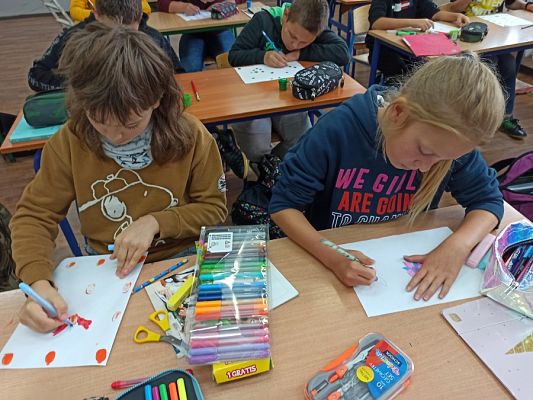  Grafika #101: Międzynarodowy Dzień Kropki