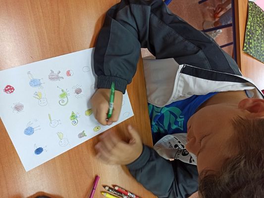  Grafika #105: Międzynarodowy Dzień Kropki