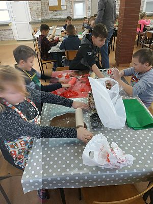  Grafika #7: 3 A i świąteczne przygotowania