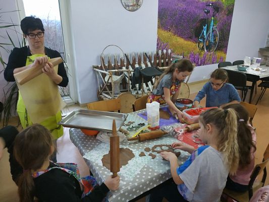  Grafika #2: 3 A i świąteczne przygotowania