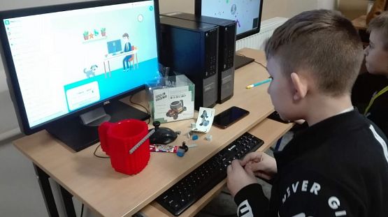  Grafika #4: Kółko informatyczne w ramach CMI