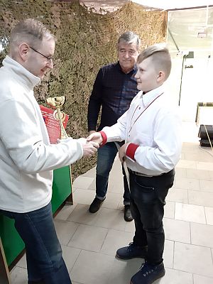  Grafika #4: Zawody strzeleckie o mistrzostwo szkoły z broni pneumatycznej