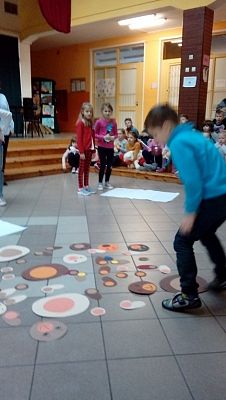  Grafika #4: Dzień Pluszowego Misia