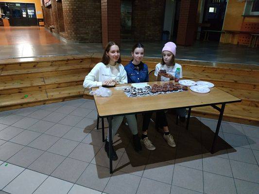  Grafika #1: Zabawa andrzejkowa