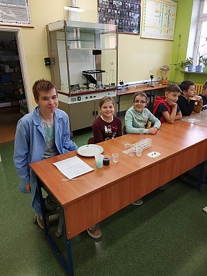  Grafika #1: Doświadczenia w 3 A