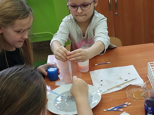  Grafika #10: Doświadczenia w 3 A