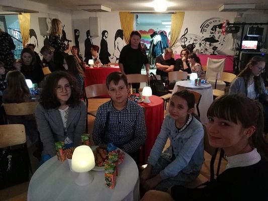  Grafika #7: Konkurs recytatorsko – plastyczny "Tu wszędzie Polska!"