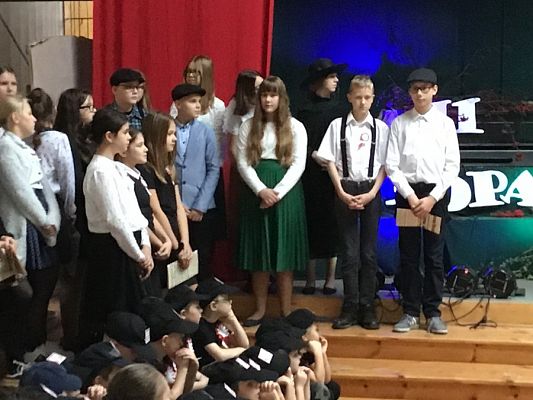 Grafika #7: Uroczysty apel z okazji Narodowego Święta Niepodległości