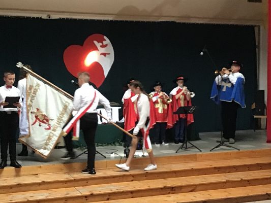 Grafika #6: Uroczysty apel z okazji Narodowego Święta Niepodległości