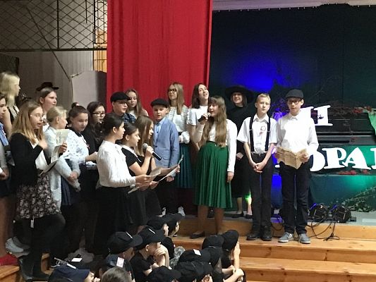 Grafika #11: Uroczysty apel z okazji Narodowego Święta Niepodległości