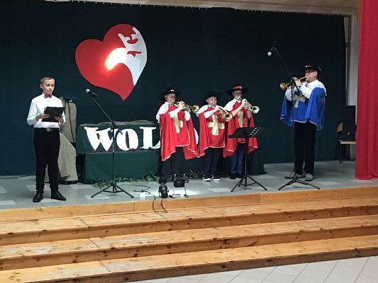 Grafika #29: Uroczysty apel z okazji Narodowego Święta Niepodległości