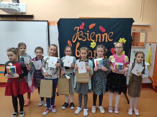  Grafika #1: "Jesienne bajanie"