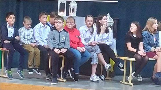  Grafika #9: "Wstańcie, chodźmy!"