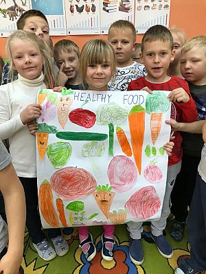  Grafika #4: Przedszkole z klasą