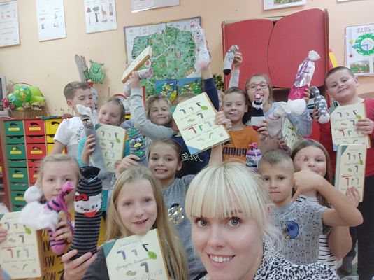  Grafika #0: Wieczorek czytelniczy klasy 2b