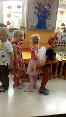  Grafika #8: Bal Jesienny w grupie 0 "b"