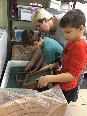  Grafika #8: Wycieczka do muzeum w Lęborku