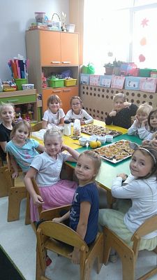  Grafika #0: Pieczemy babeczki