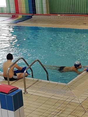  Grafika #3: Klasa 3b uczestniczy w projekcie "Umiem pływać"